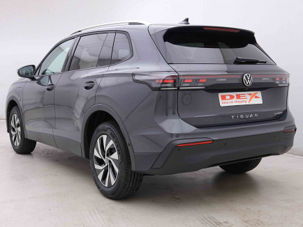 VOLKSWAGEN_VOLKSWAGEN_TIGUAN_2654140_3.jpg