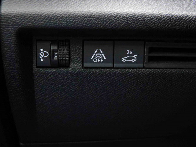 CITROEN_CITROEN_C4 X_2652644_19.jpg