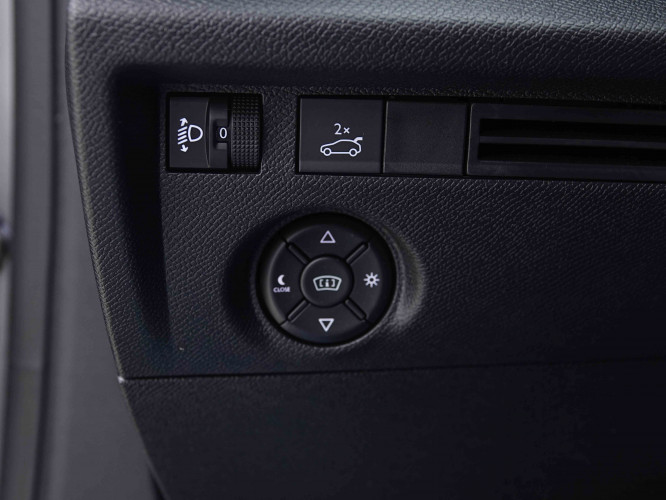 CITROEN_CITROEN_C4 X_2655638_21.jpg