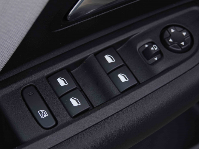 CITROEN_CITROEN_C4 X_2655638_22.jpg