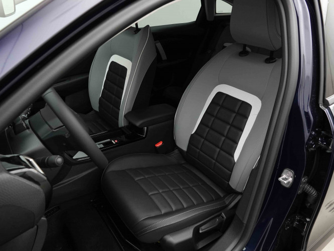 CITROEN_CITROEN_C4_2654244_6.jpg CITROEN_CITROEN_C4_2654244_6.jpg