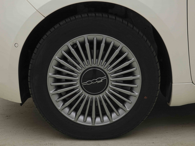 FIAT_FIAT_500E_2654271_22.jpg