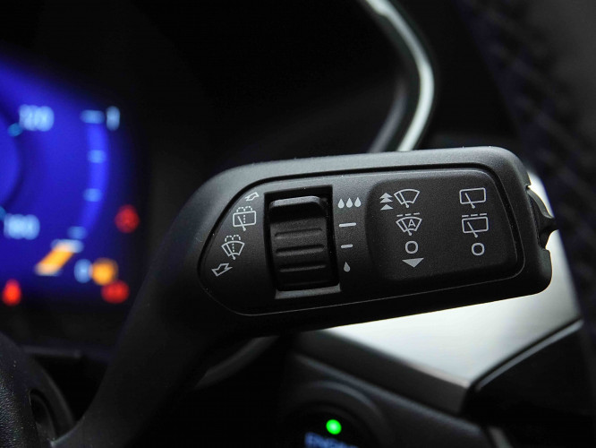 FORD_FORD_KUGA_2654873_43.jpg