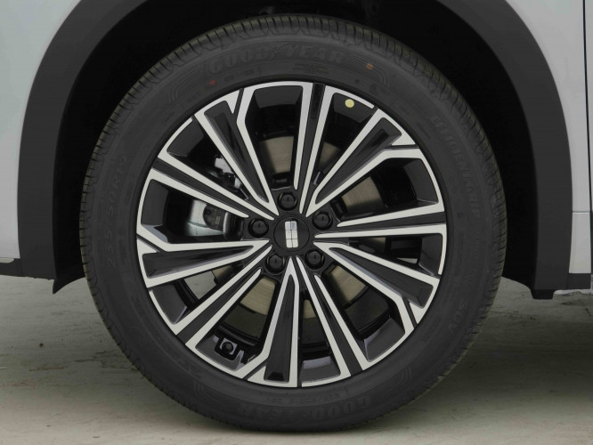 GEELY_GEELY_STARRAYEMI_2654686_21.jpg GEELY_GEELY_STARRAYEMI_2654686_21.jpg