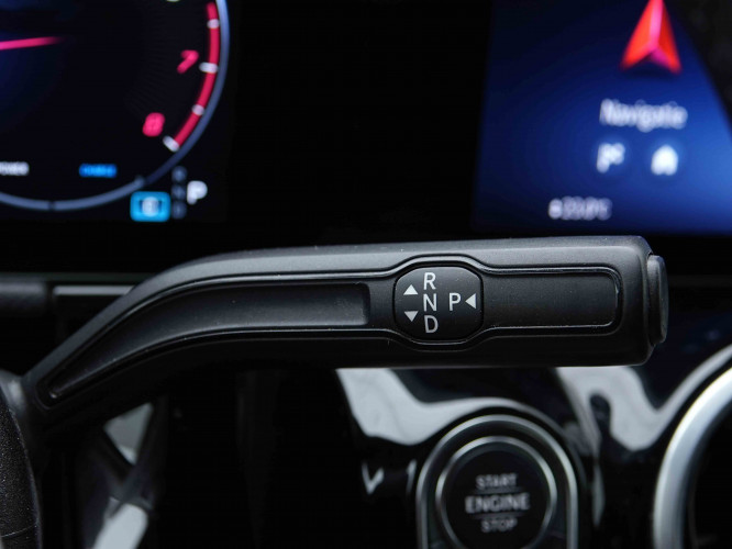 MERCEDES_MERCEDES_GLA_2655413_15.jpg
