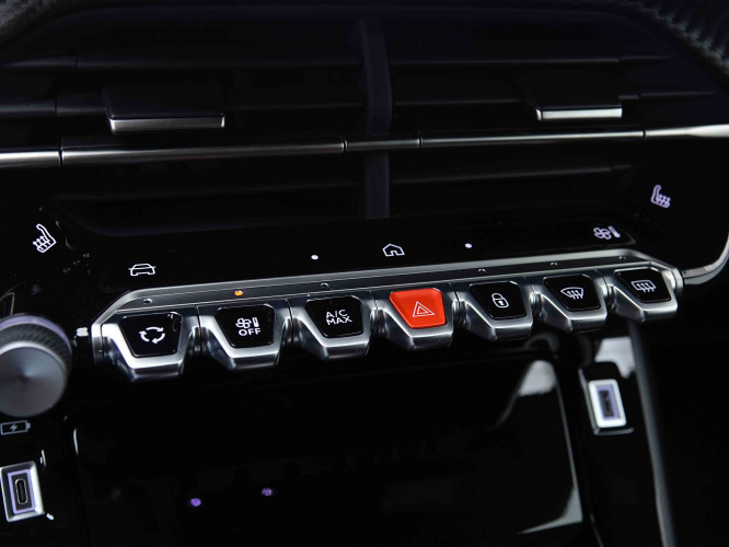 PEUGEOT_PEUGEOT_2008_2655799_14.jpg