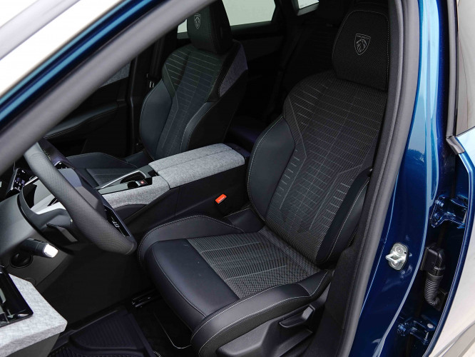 PEUGEOT_PEUGEOT_3008_2655465_7.jpg