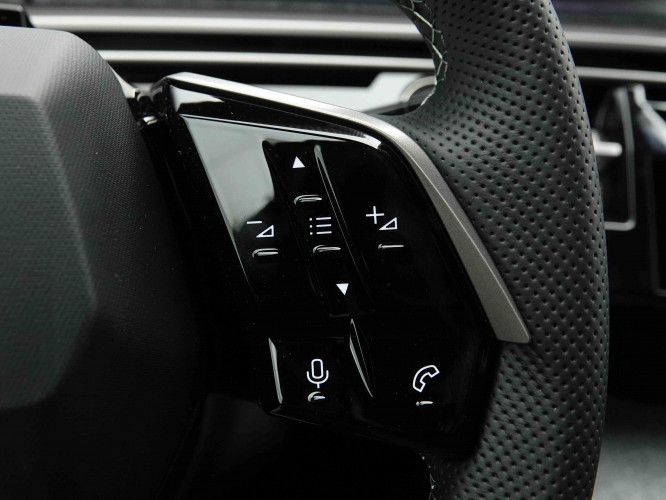 PEUGEOT_PEUGEOT_5008_2654538_21.jpg PEUGEOT_PEUGEOT_5008_2654538_21.jpg