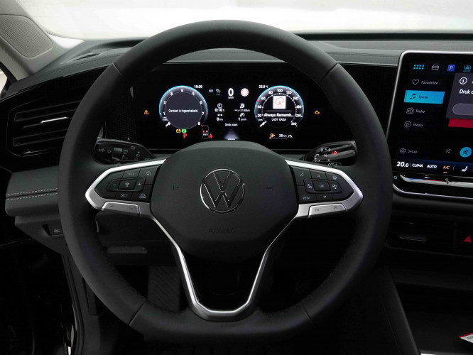 VOLKSWAGEN_VOLKSWAGEN_TIGUAN_2652548_9.jpg