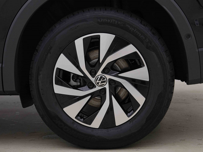 VOLKSWAGEN_VOLKSWAGEN_TIGUAN_2654136_23.jpg