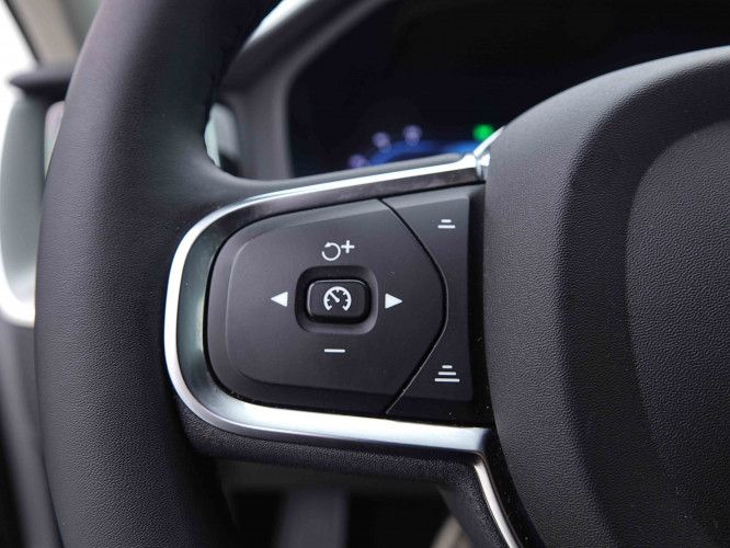 VOLVO_VOLVO_XC60_2655543_18.jpg